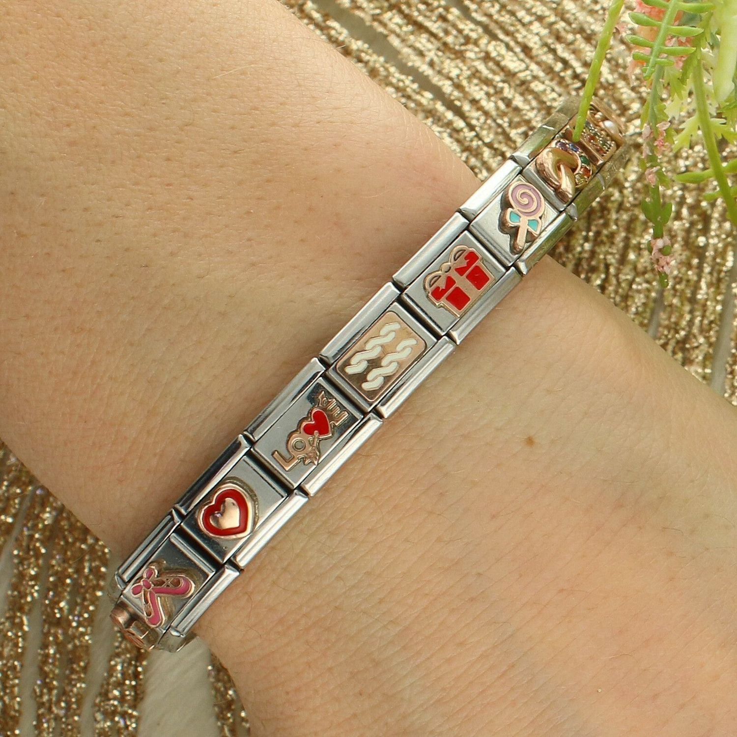 Nomination charms 9K Rose Gold 'Czerwony Prezent'  430202 07 Nomination zawieszki ✓ Nomination Italy ✓ Nomination baza ✓ Bransoletka Nomination ✓ Bransoletka ze stali ✓ Kurier 24h (3).jpg